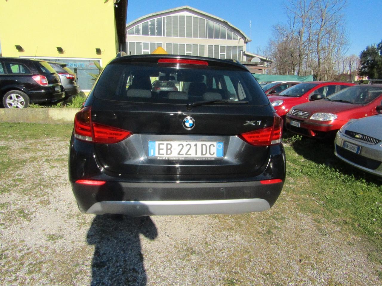 Bmw X1 2.0 18D manuale anche neopat.