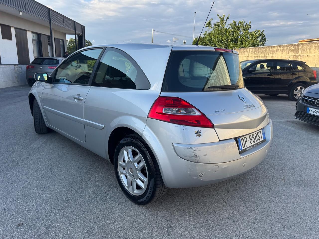 Renault Megane Mégane 1.6 3p Serie Speciale Exception