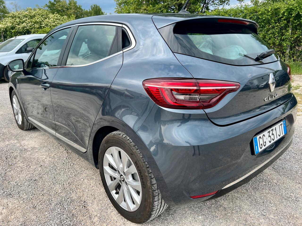 Renault Clio Full Hybrid E-Tech 140 Intens