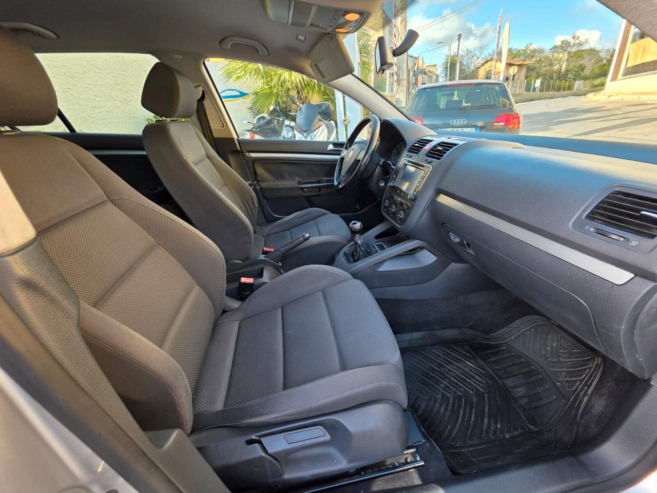 Volkswagen Golf 2.0 16V TDI 5p. Comfortline