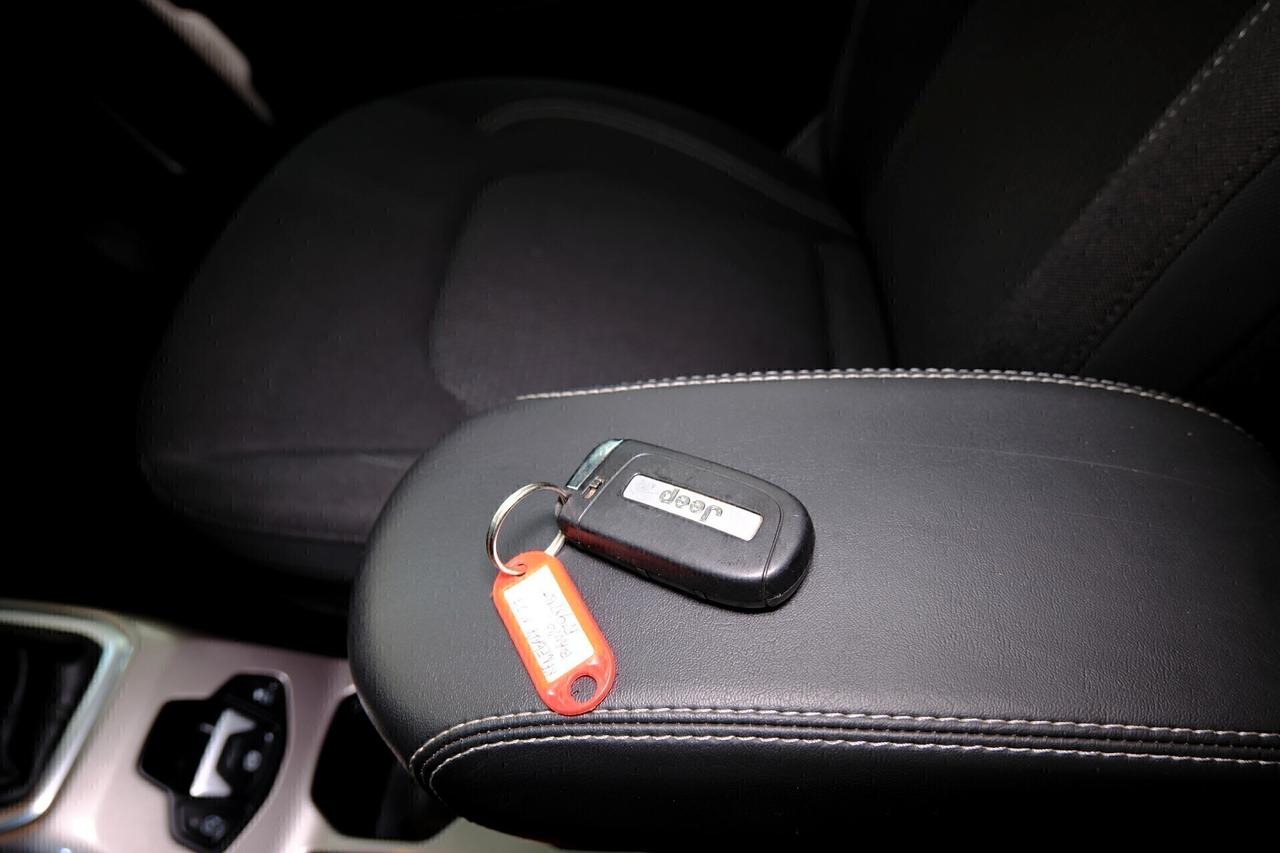 Jeep Renegade 1.6 Multijet 130cv BLACK- EAGLE