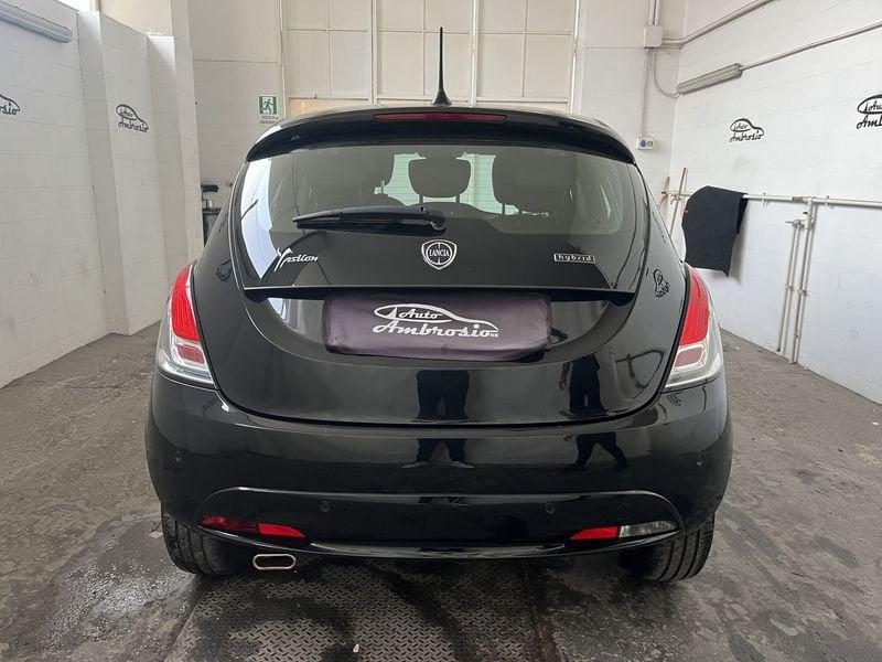 Lancia Ypsilon 1.0 FireFly 5 porte S&S Hybrid Gold Plus da 145,00 al mese