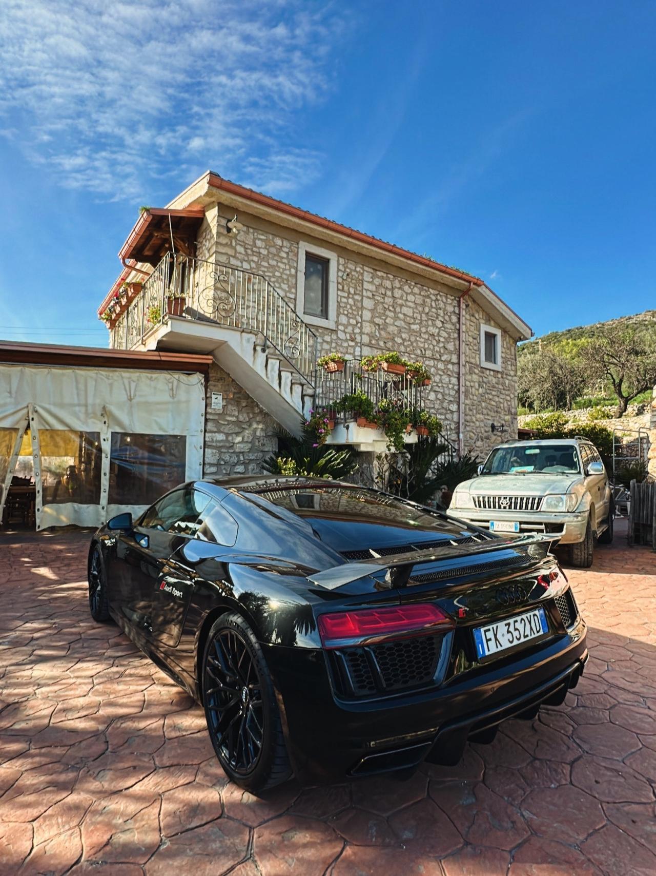 Audi R8 Coupé 5.2 FSI quattro S tronic plus