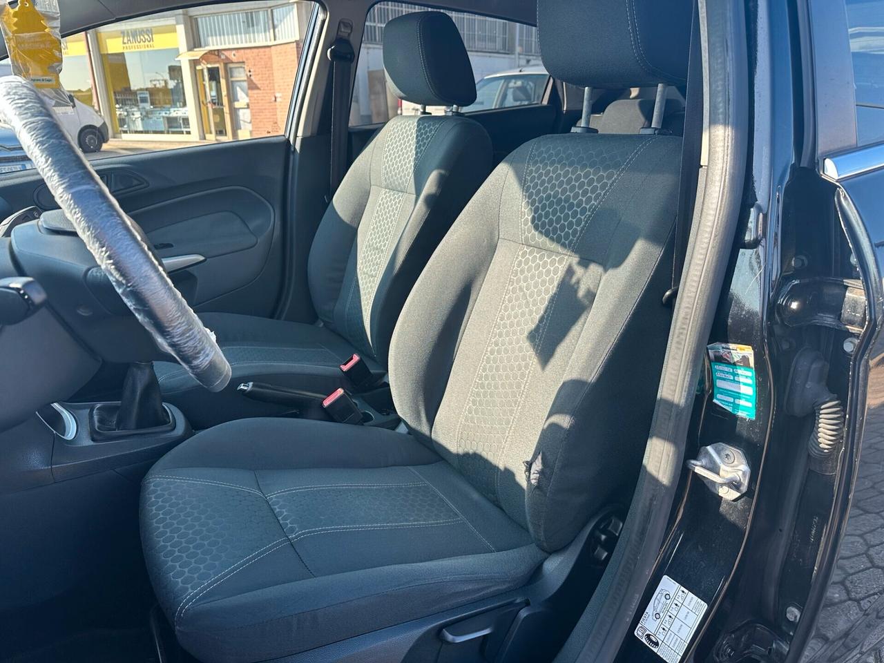 Ford Fiesta 1.4 5 porte Bz.- GPL Titanium