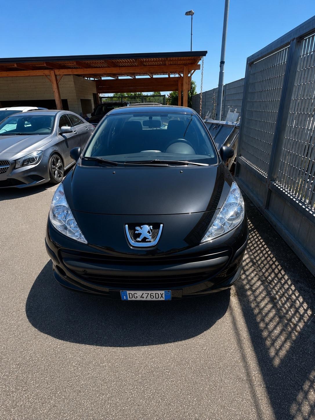 Peugeot 207 1.4 Anno 2007