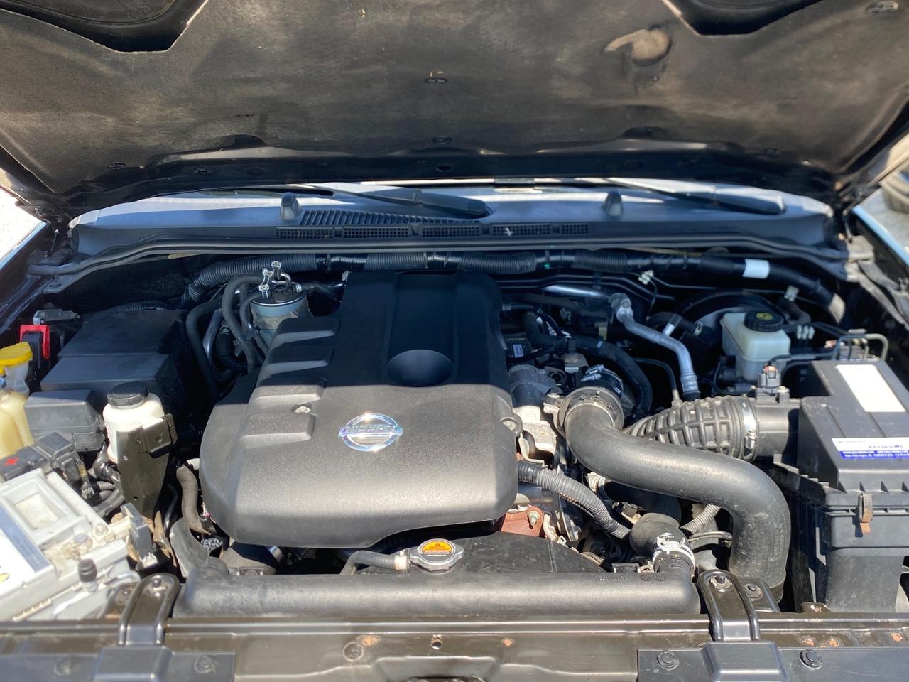 Nissan Navara N1 AUTOCARRO GANCIO TRAINO 2.5 dCi 190CV 4 porte Double Cab Sport