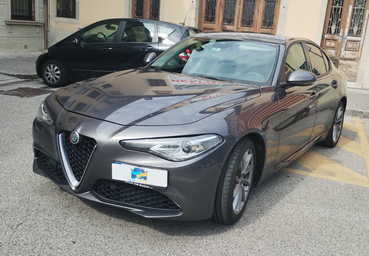 Alfa Romeo Giulia 2.0 Turbo 200 CV AT8 Super