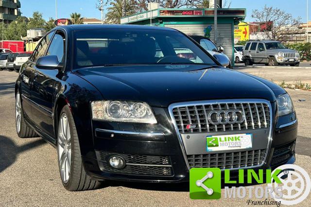 AUDI S8 5.2 V10 quattro tiptronic