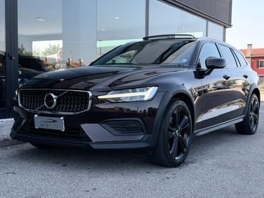 VOLVO V60 Cross Country D4 AWD 190CV Geartronic *TETTO APRIBILE