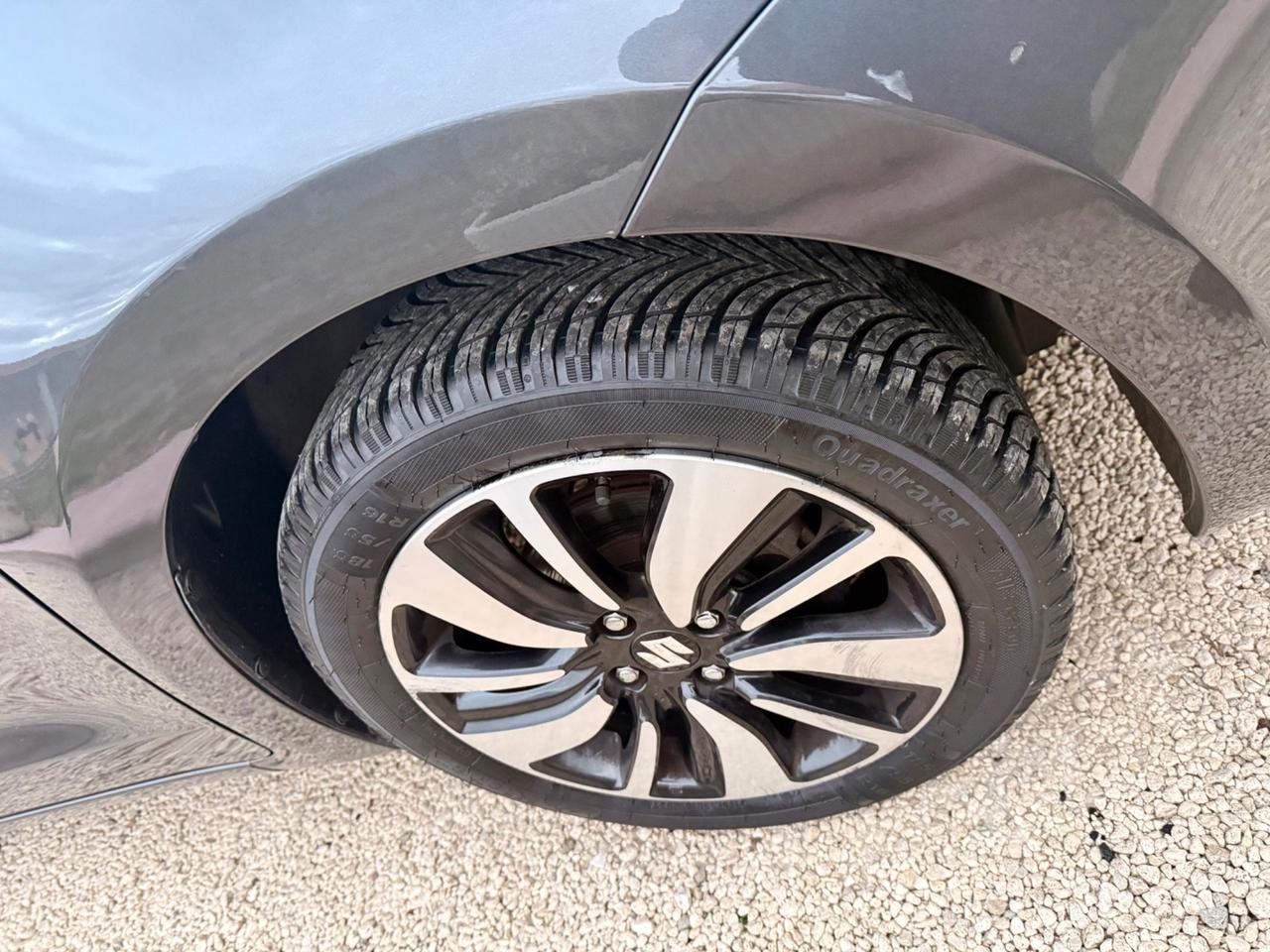 Suzuki Swift 1.2 Hybrid Top