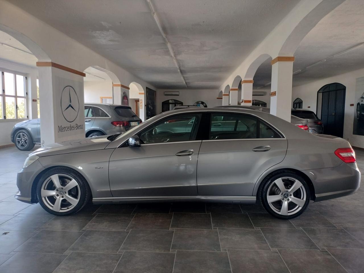 Mercedes-benz E 220 CDI Premium