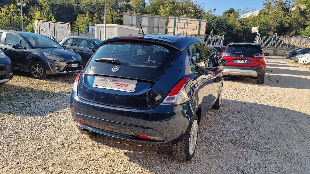 LANCIA - Ypsilon - 1.2 69 CV 5p. GPL Ecochic Gold