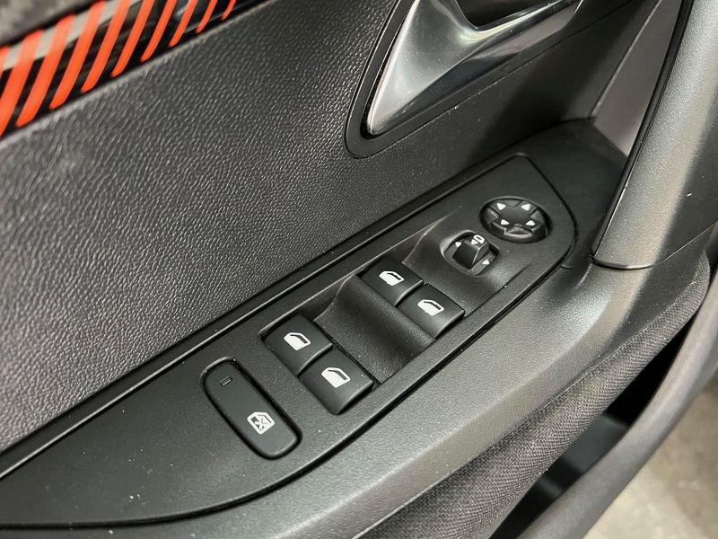 Peugeot 2008 PureTech 130 S&S Active