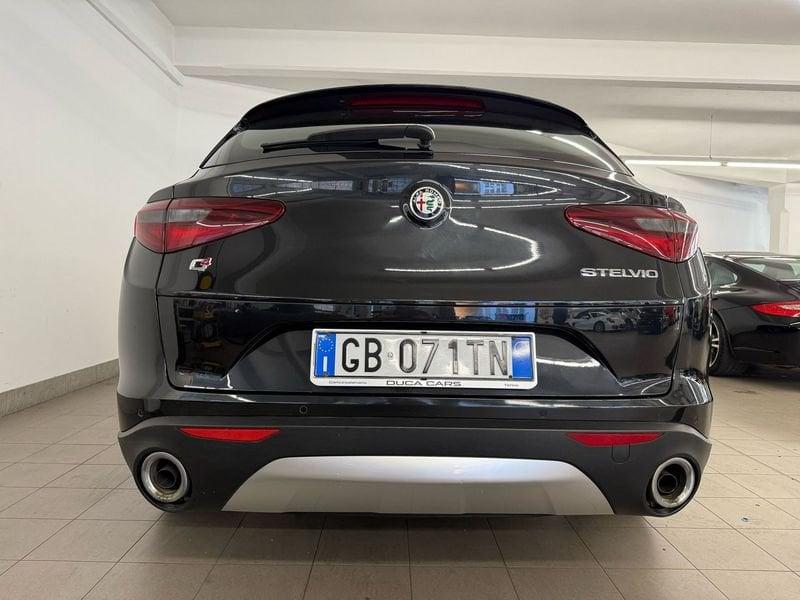 Alfa Romeo Stelvio 2.2 Turbodiesel 190 CV AT8 Q4 Super