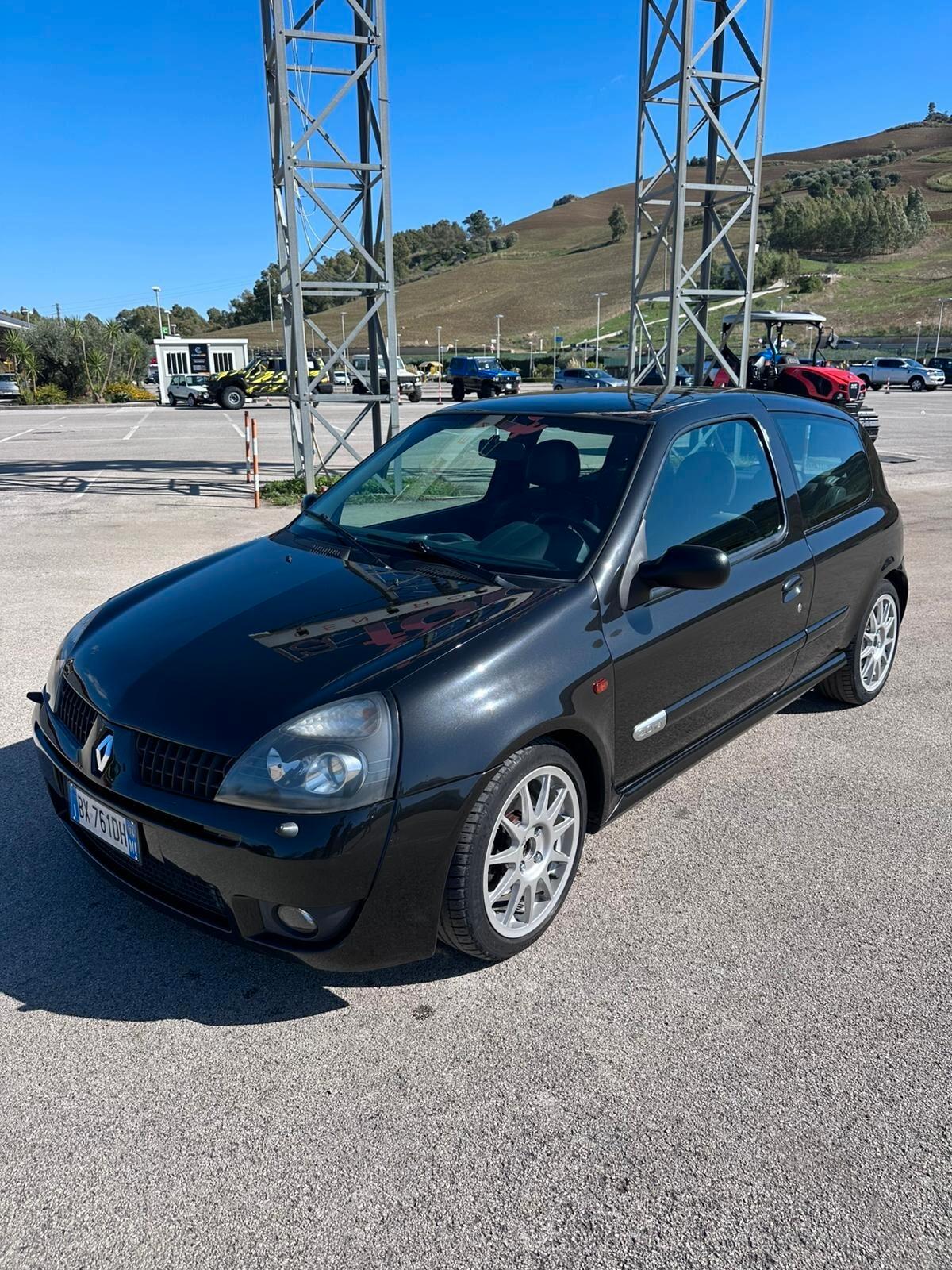 Renault Clio 2.0 16V Sport