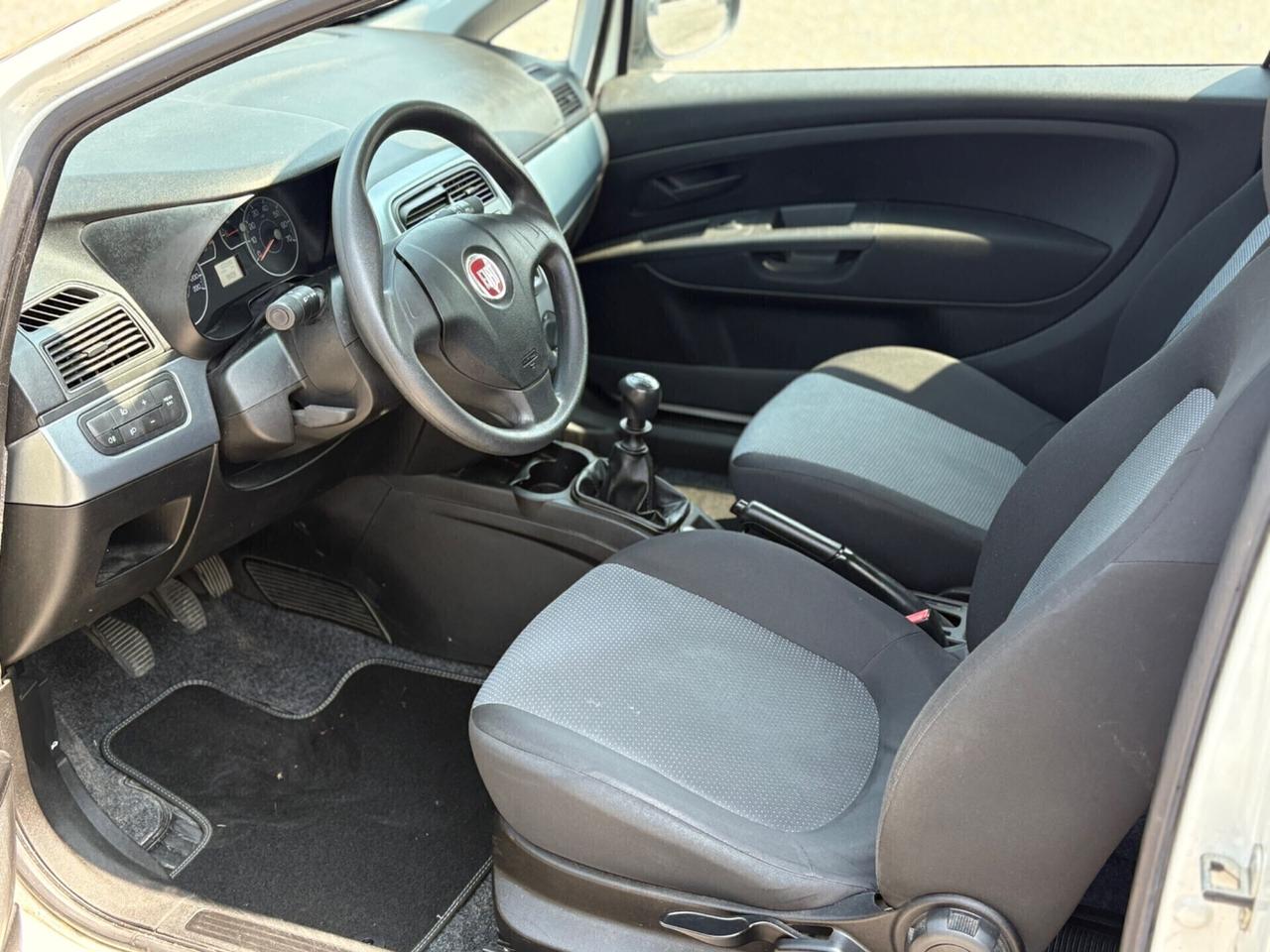 Fiat Grande Punto 1.2 BENZINA 2011 NEOPATENTATI