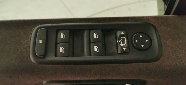 LANCIA Phedra 2.2 MJT Oro Plus