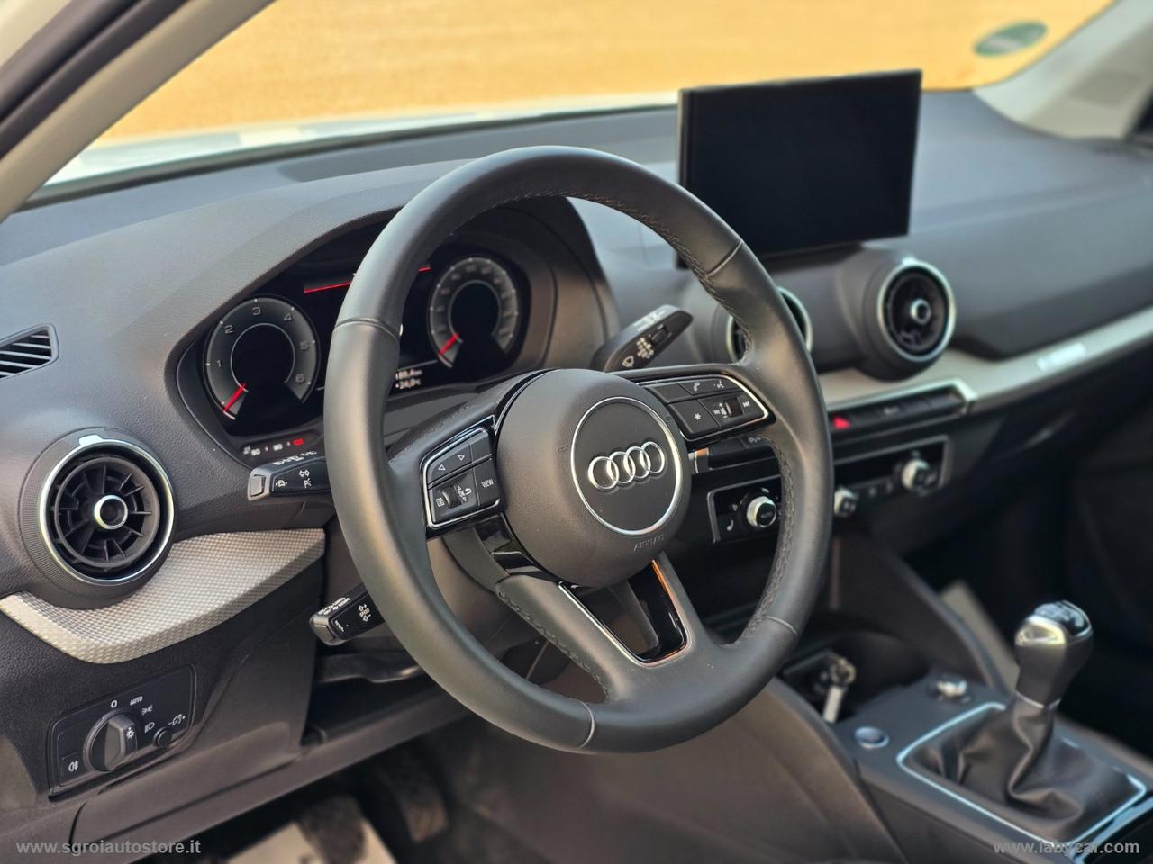 AUDI Q2 30 TDI Business Advanced