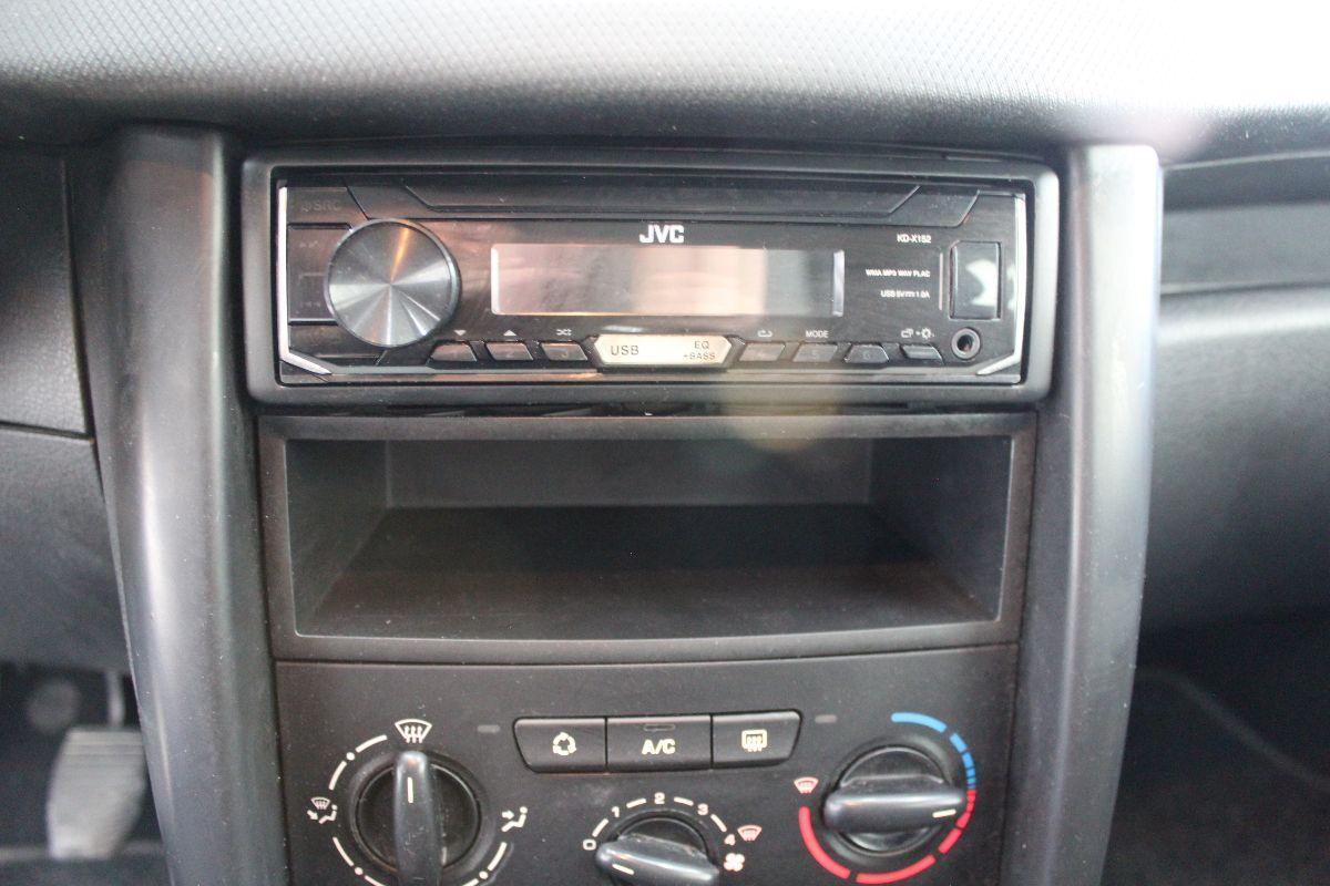 PEUGEOT - 207 - HDi 70CV 5p. X Line
