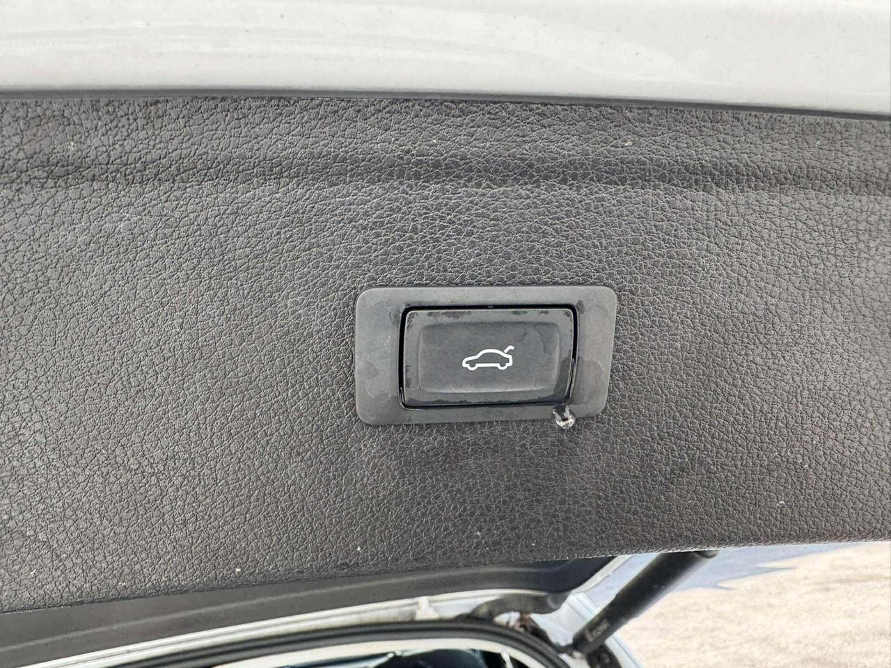 Audi Q5 50 TFSI e quattro S tronic-2021