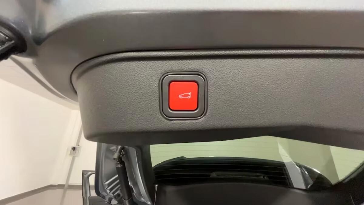 Alfa Romeo Junior 1.2 136 CV Hybrid eDCT6 Speciale KM0