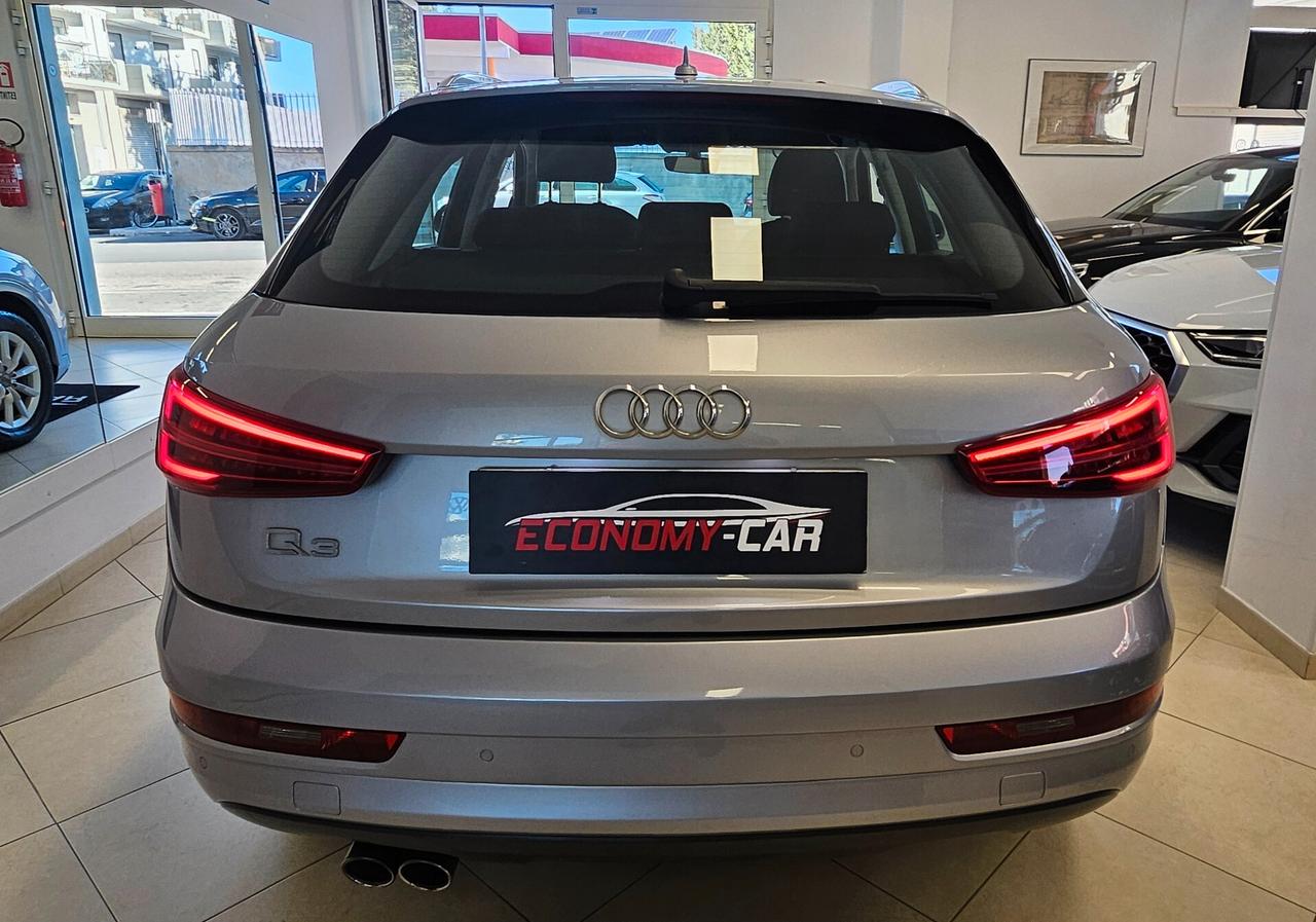 Audi Q3 2.0 TDI 120 CV Sport