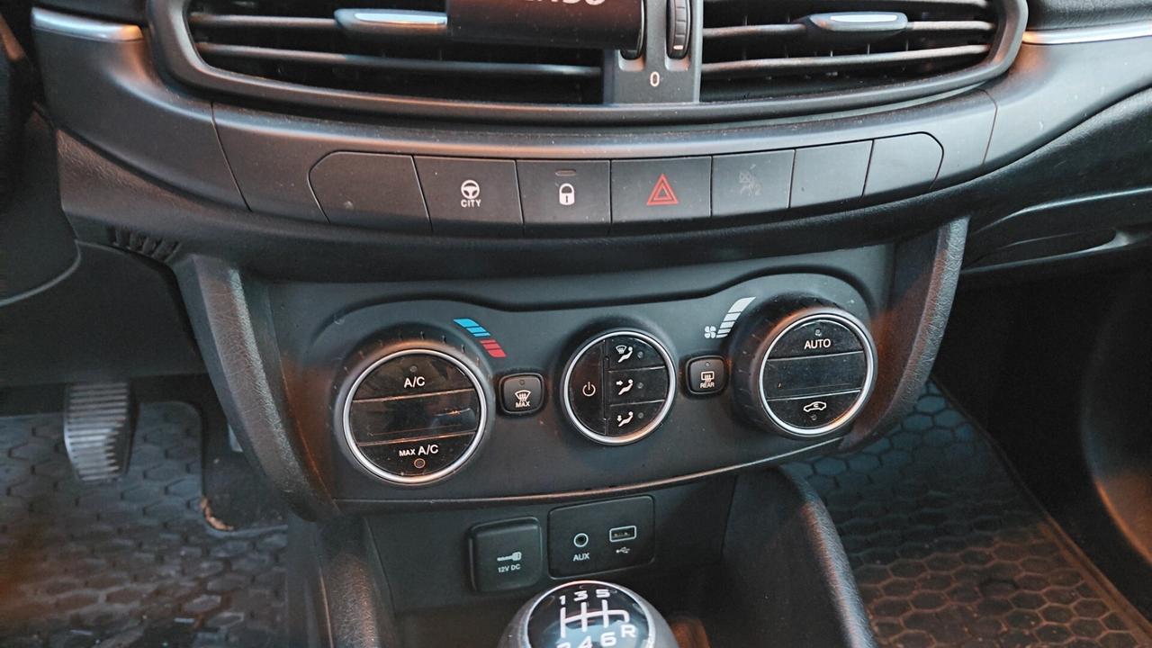 Fiat Tipo 1.4 T-Jet 120CV GPL 5 porte Easy