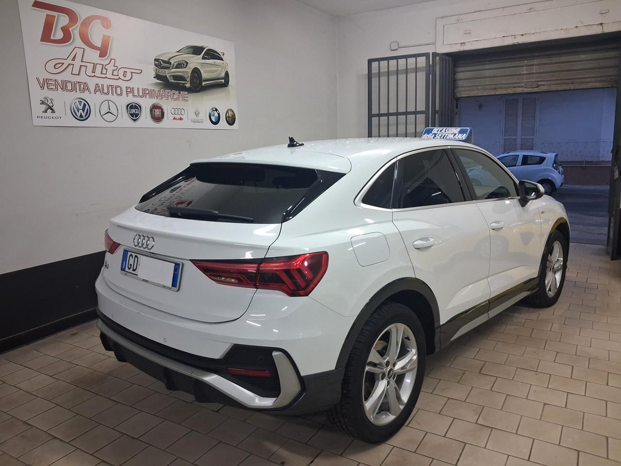Audi Q3 SPB 35 TDI S tronic line Sportback 2021