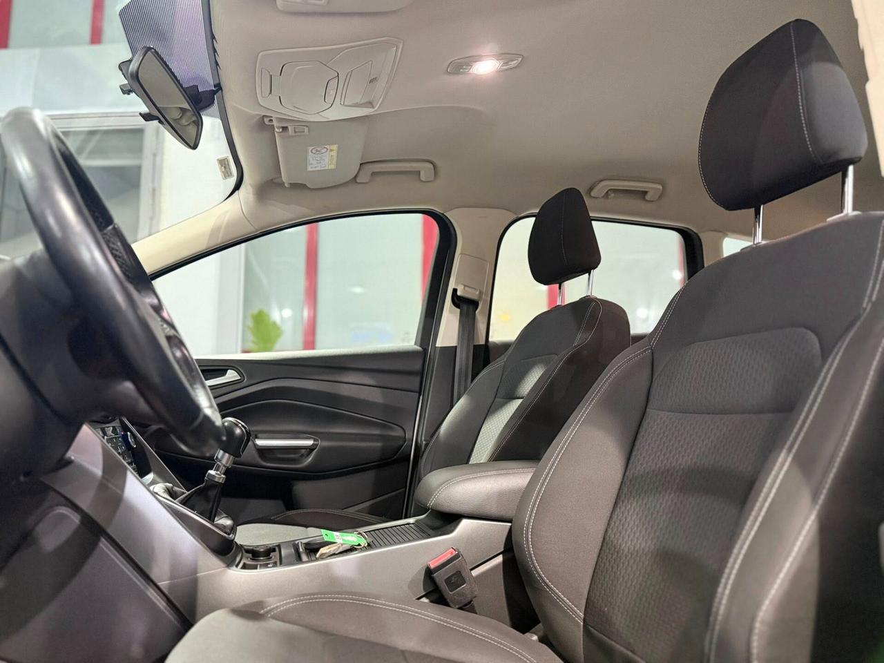 Ford Kuga 1.5 Tdci 120cv 2WD Titanium 2019