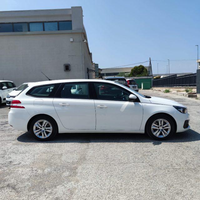 PEUGEOT 308 BlueHDi 100 S&S SW Business Autocarro