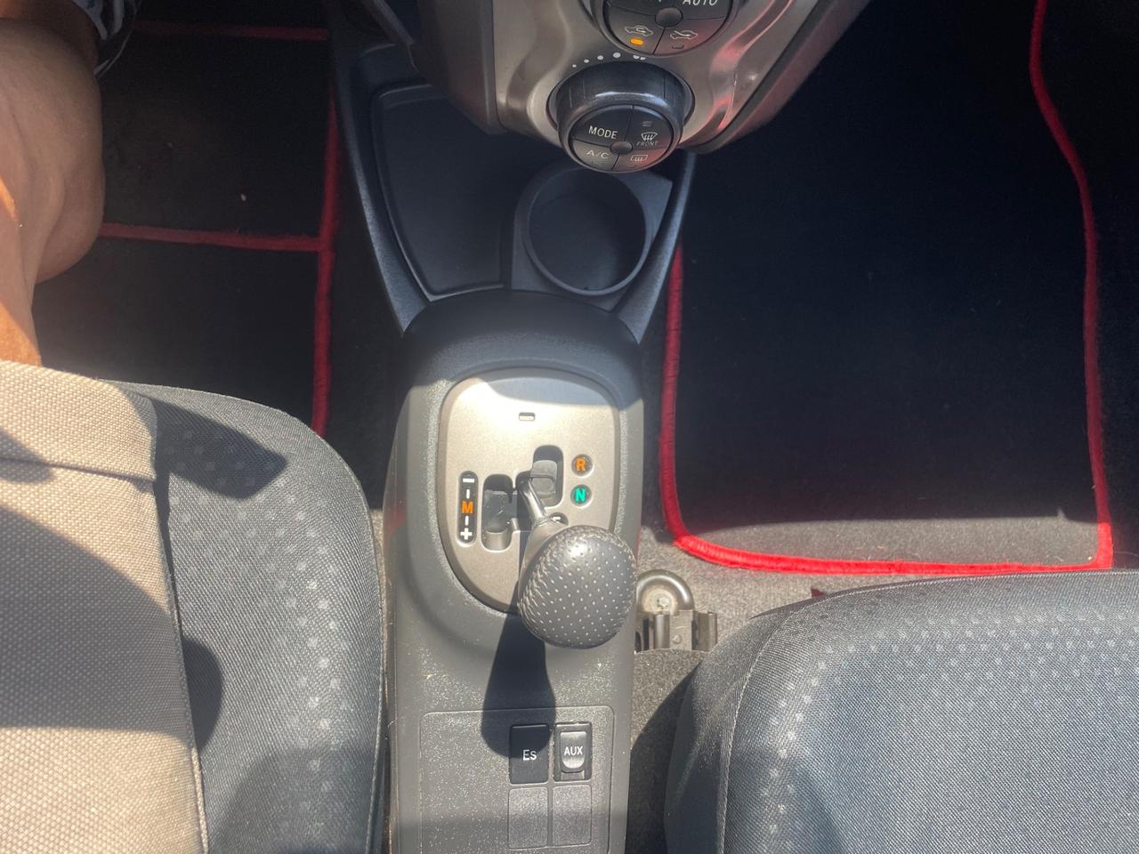 Toyota Yaris 1.3 5 porte M-MT AUTOMATICA GARANZIA
