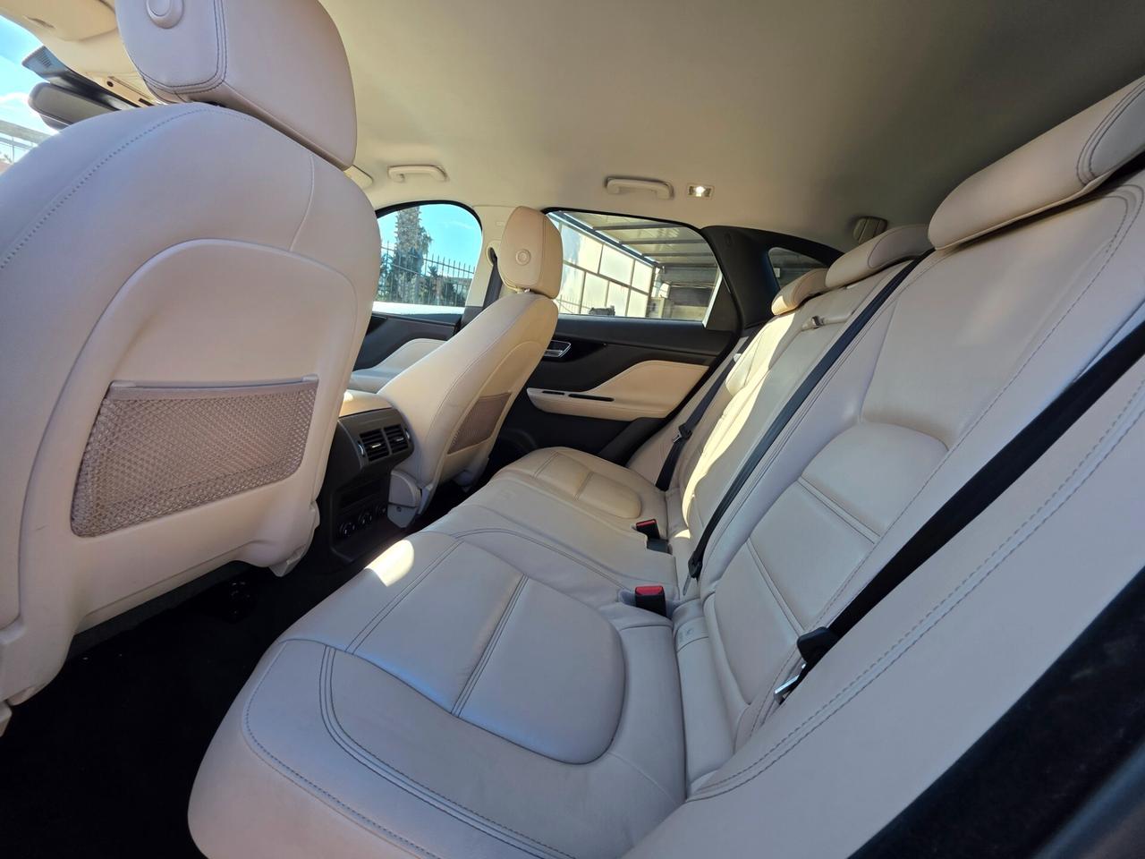 Jaguar F-Pace 2.0 D 180 CV AWD aut. Portfolio