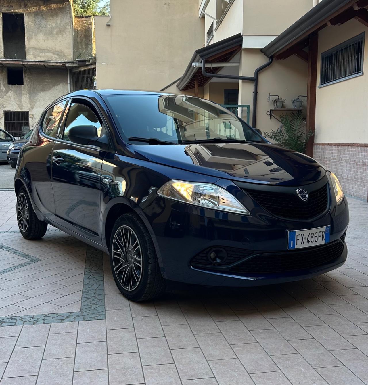 Lancia Ypsilon 1.2 69 CV 5 porte GPL Ecochic Gold 2019