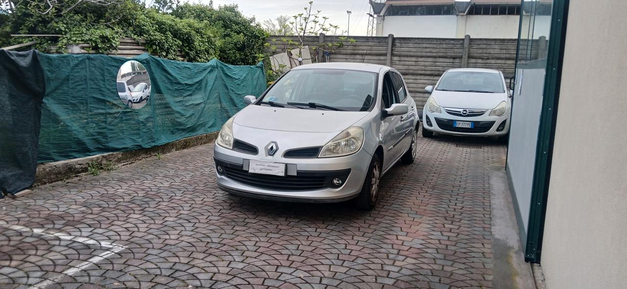 Renault Clio 1200 gpl