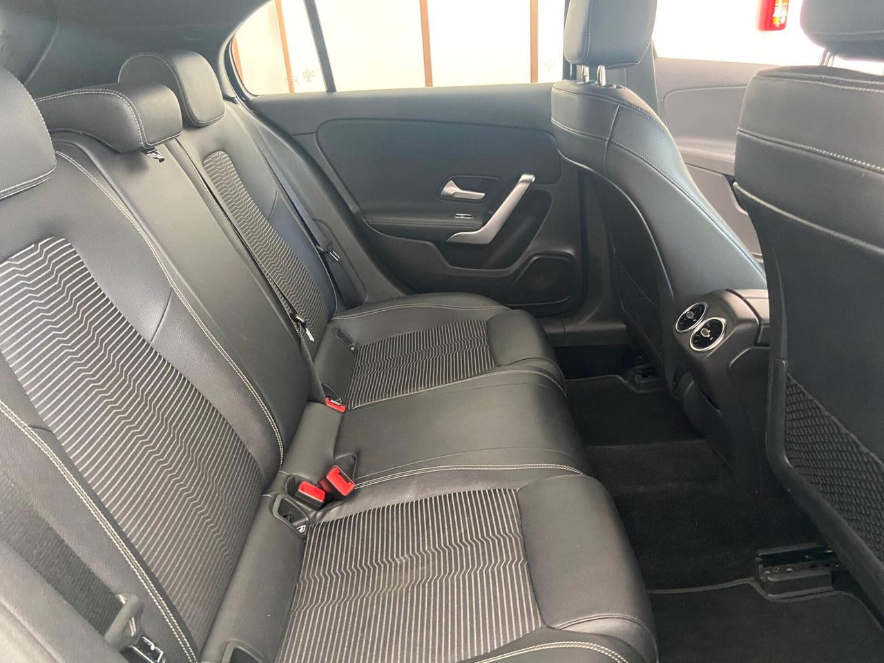MERCEDES-BENZ A 180D AUTOMATIC SPORT