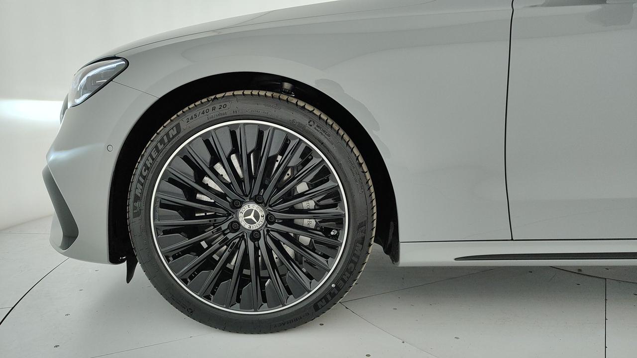 Mercedes-Benz E 220 d 4MATIC