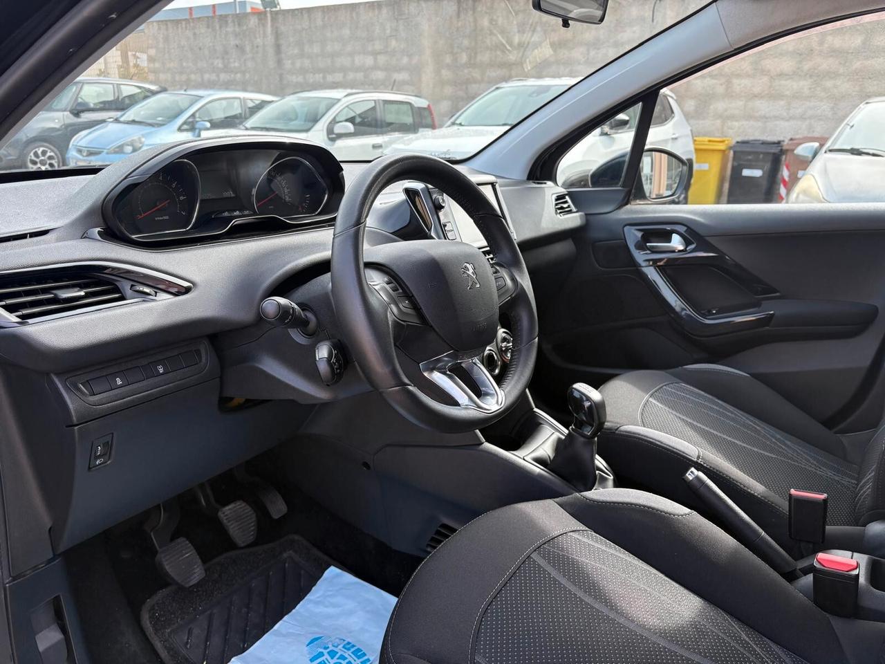 Peugeot 208 1.2 PureTech 82 5 porte Allure