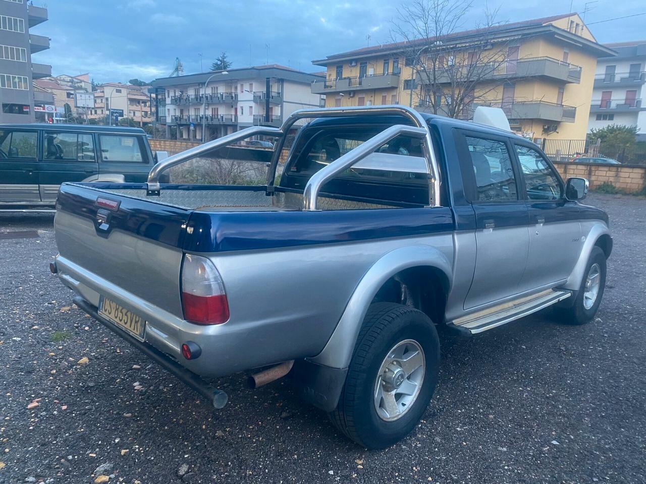 Mitsubishi L200 2.5 TDI 4WD Double Cab Pick-up GLS