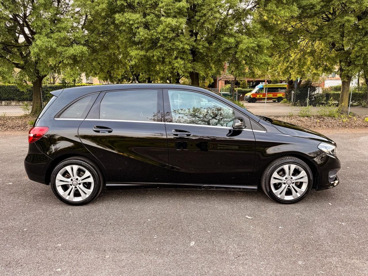 Mercedes-benz B 180 d Sport