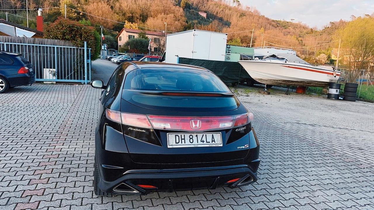 Honda Civic 2.2 i-CTDi 3p. Type S Absolute DPF