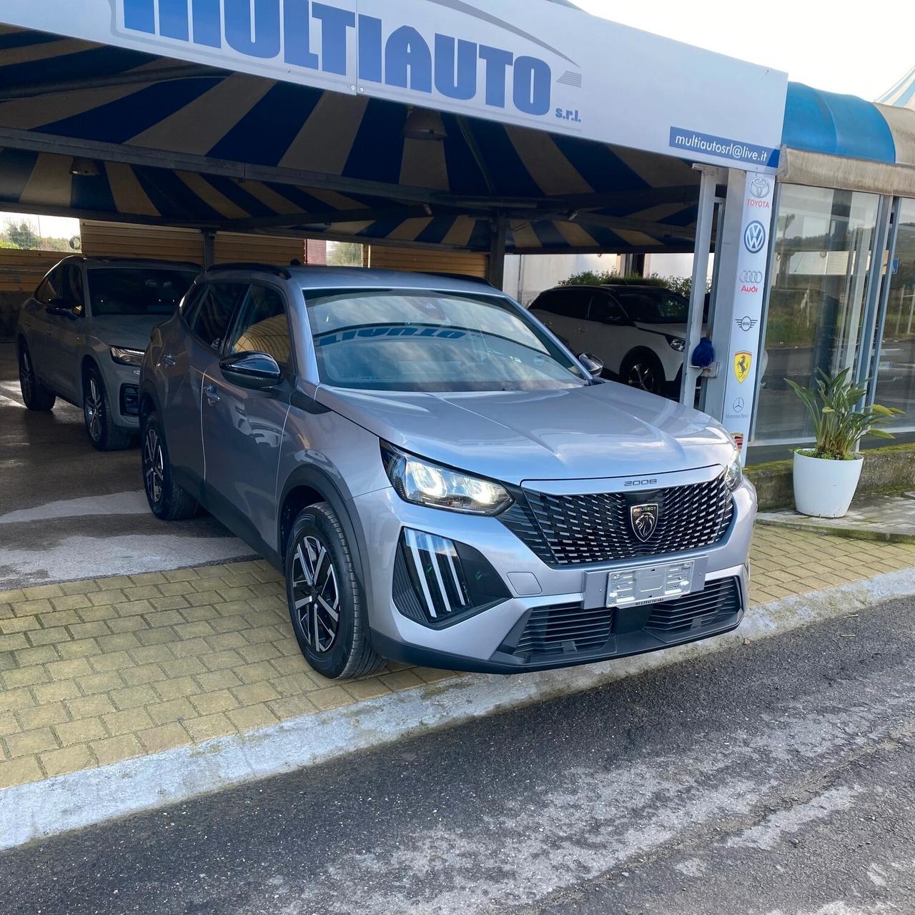 Peugeot 2008 PureTech 100 cv S&S "8 mila km"