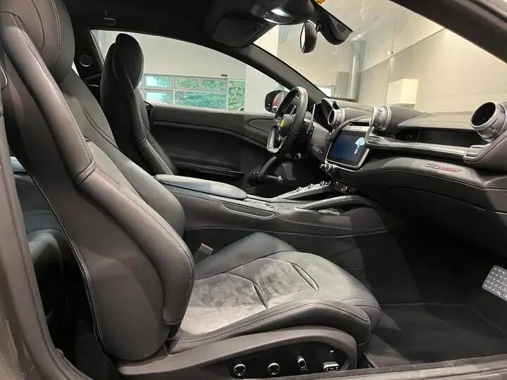 Ferrari GTC4 Lusso GTC4Lusso T