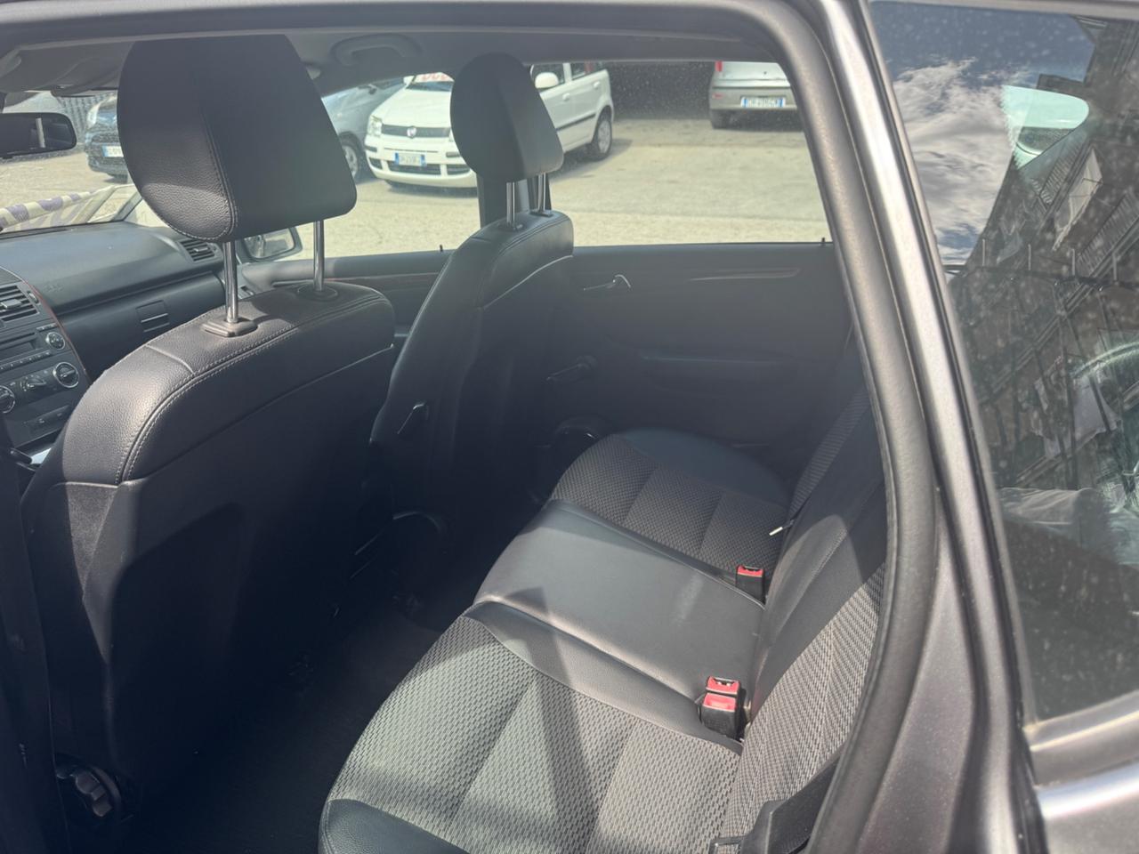 Mercedes-benz A 160 BlueEFFICIENCY Avantgarde