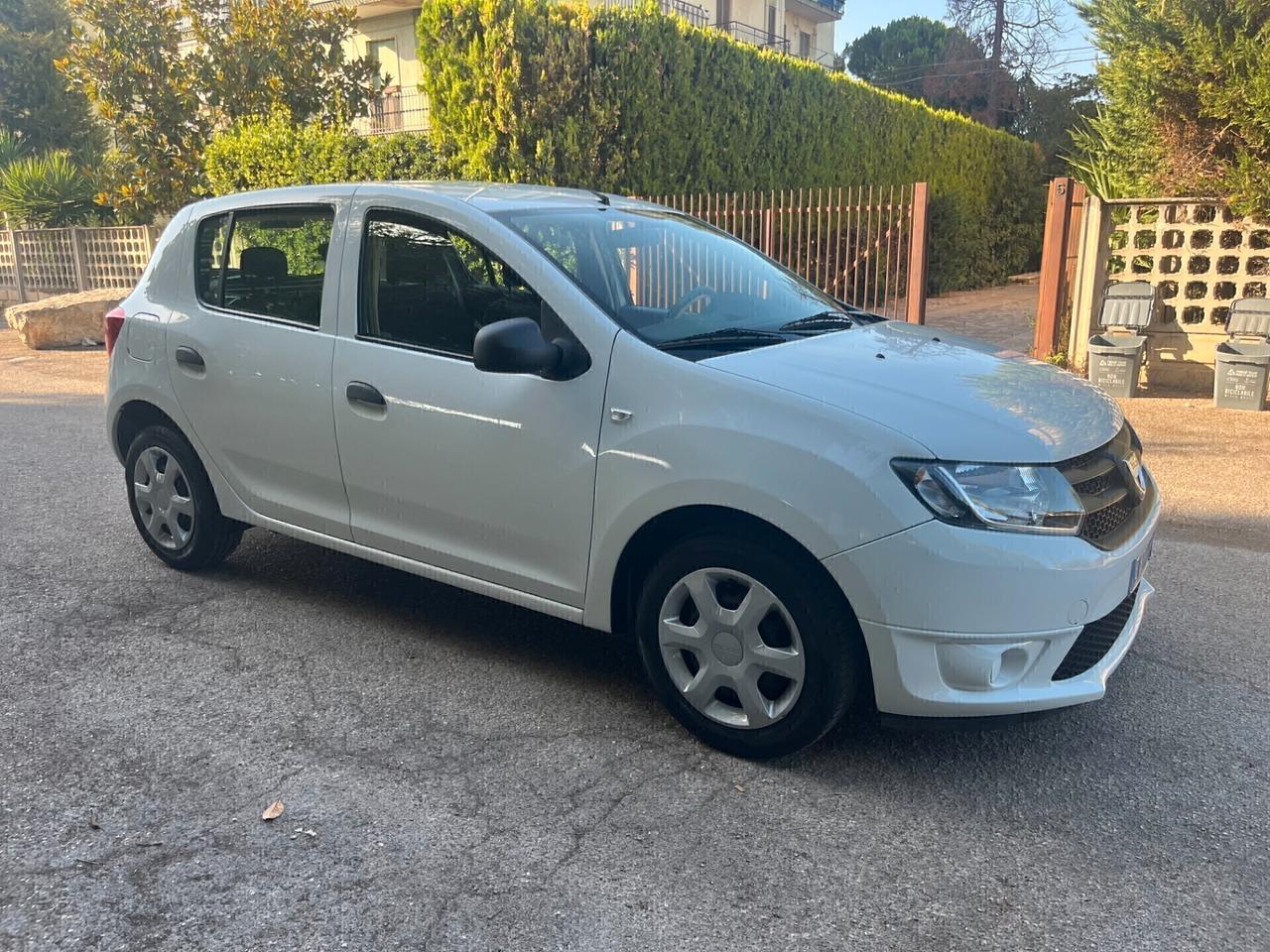 Dacia Sandero 1.2 GPL 75CV Lauréate Garantita