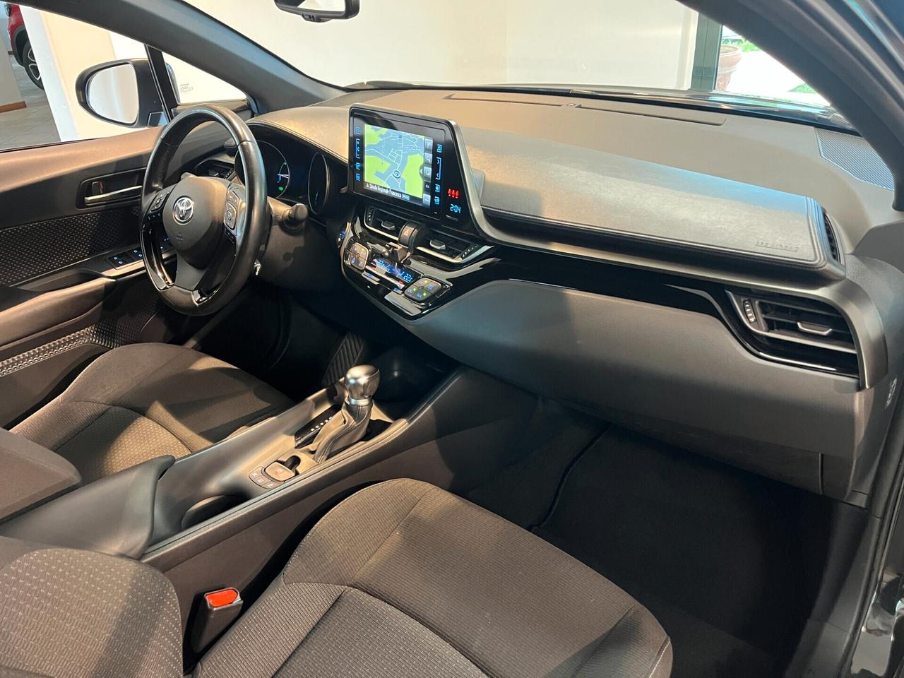 Toyota C-HR 1.8 Hybrid E-CVT Business
