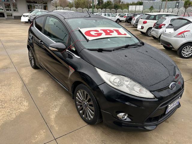 FORD Fiesta 1.4 3 porte Bz.- GPL Titanium