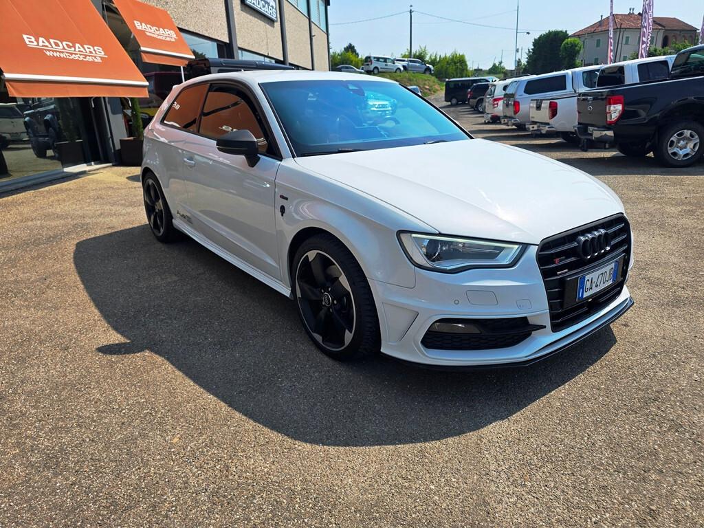 Audi A3 1.8 TFSI 180CV S LINE ESTETICA S3