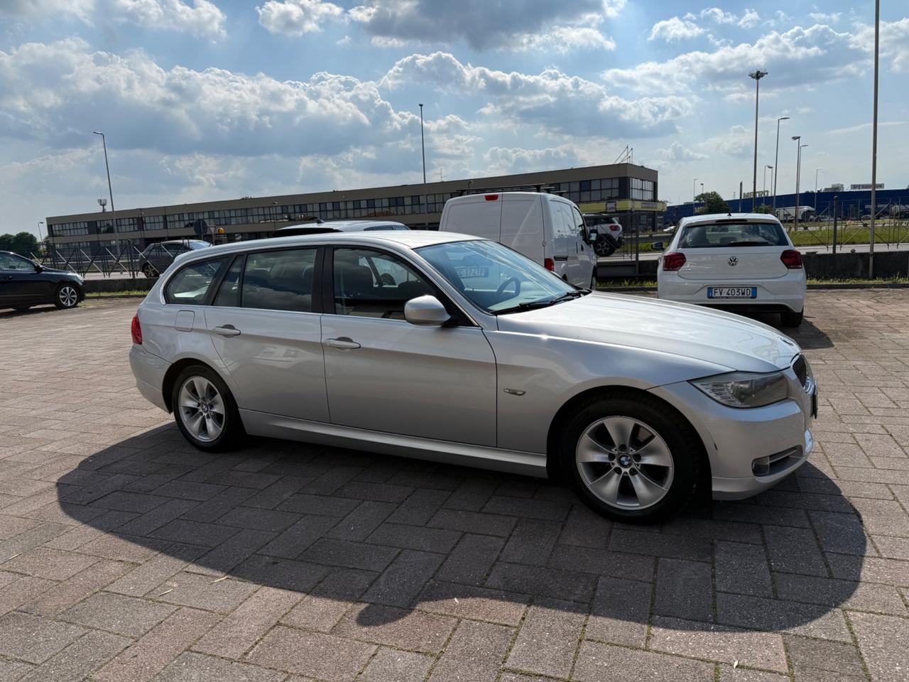 Bmw 318 318d 2.0 143CV cat Touring Attiva