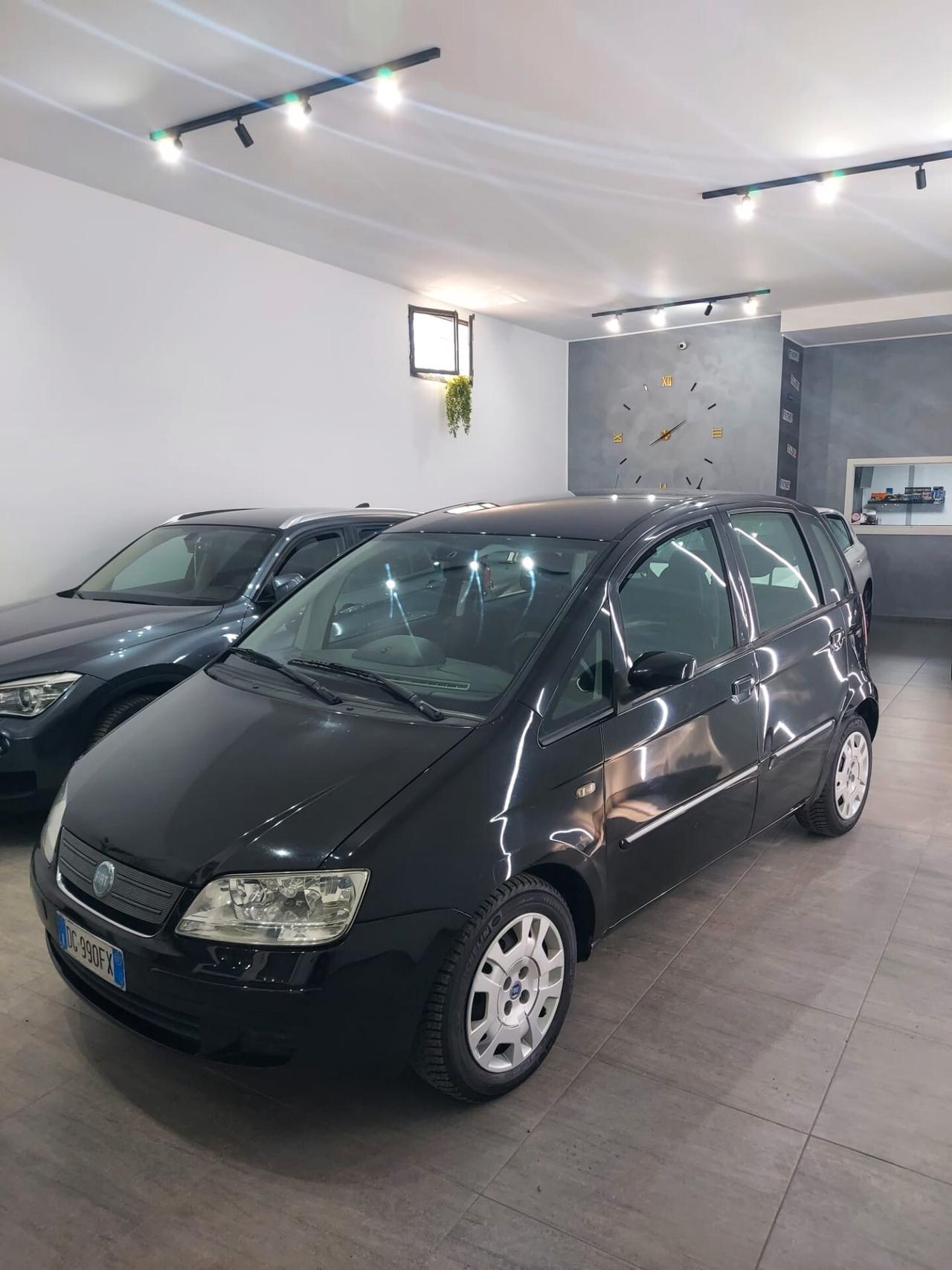 Fiat Idea 1.3 Multijet 16V 70 CV BlackEnergy