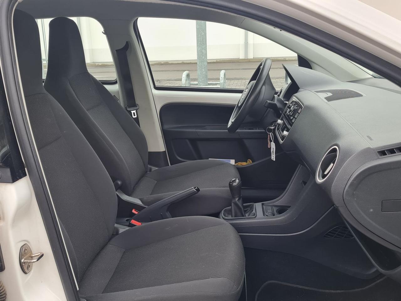 Volkswagen up! 1.0 eco Move up! #9928